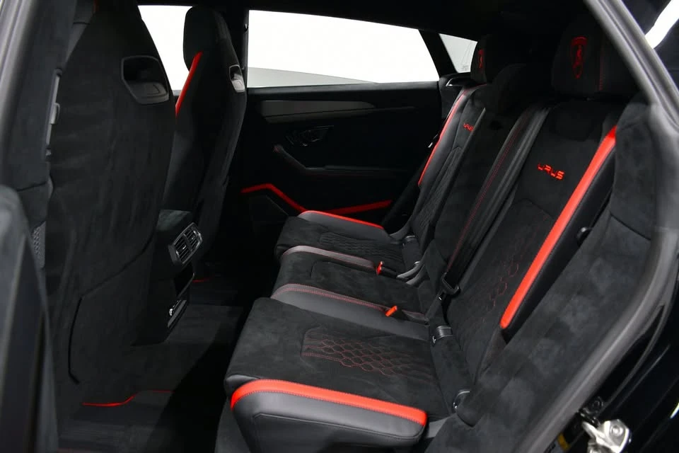 2024 Lamborghini Urus Performante - Image 17 of 20