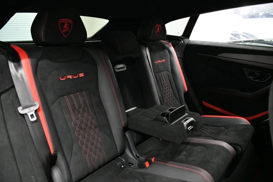 2024 Lamborghini Urus Performante - Image 19 of 20