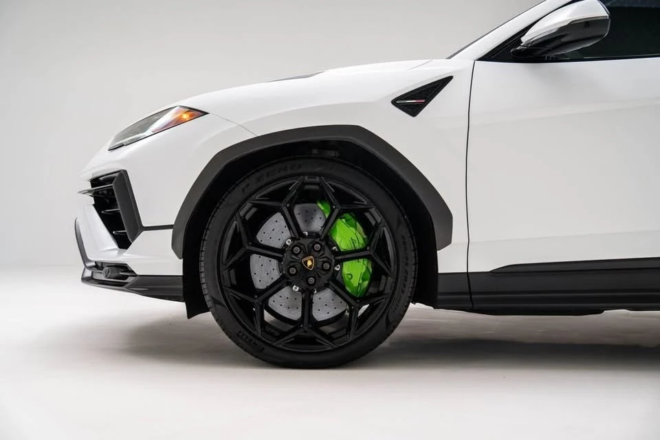 2024 Lamborghini Urus Performante - Image 17 of 18