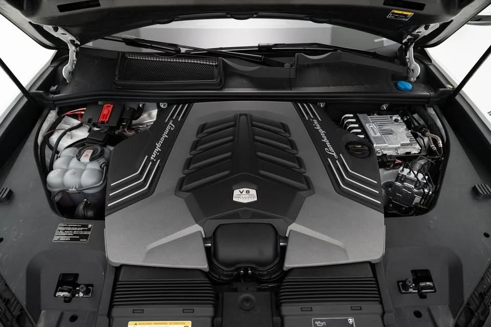 2024 Lamborghini Urus Performante - Image 16 of 18