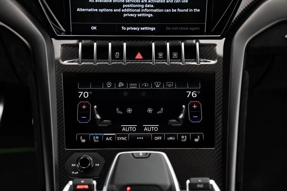 2024 Lamborghini Urus Performante - Image 12 of 18