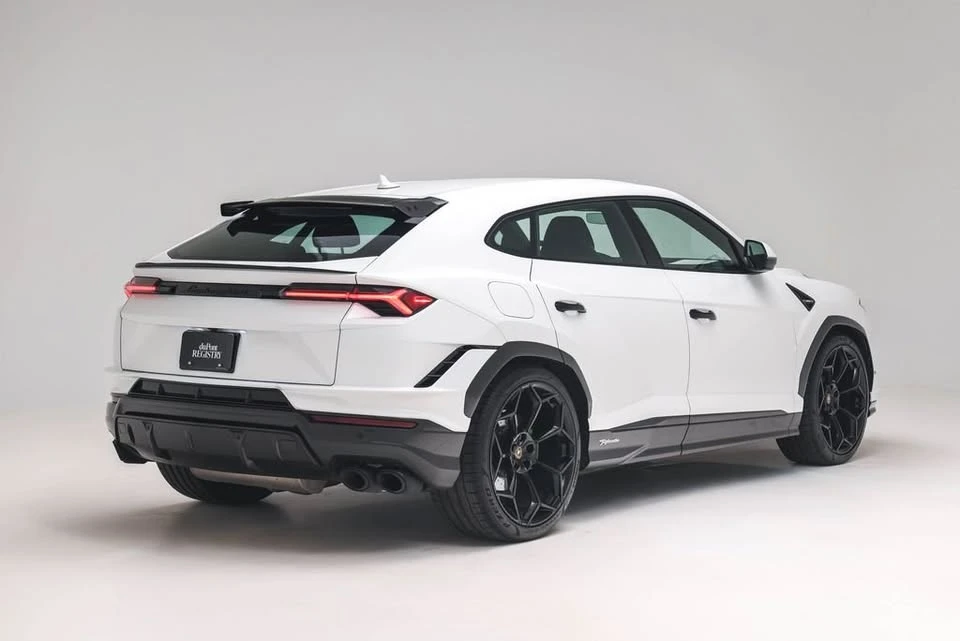 2024 Lamborghini Urus Performante - Image 3 of 18