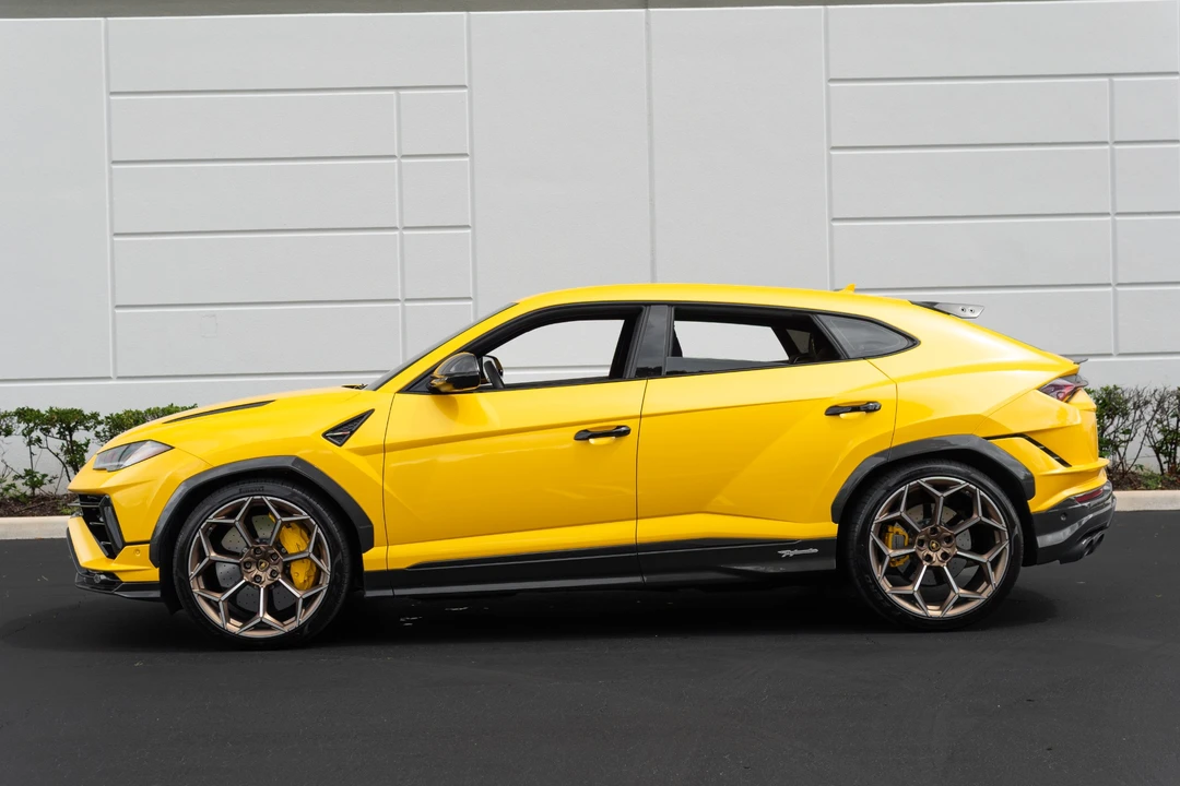 2024 Lamborghini Urus Performante - Image 3 of 31