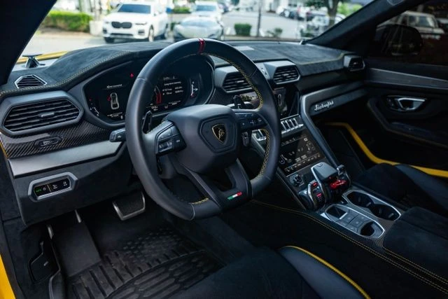 2024 Lamborghini Urus Performante - Image 30 of 31