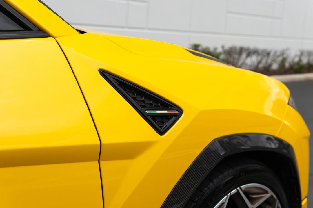 2024 Lamborghini Urus Performante - Image 11 of 31