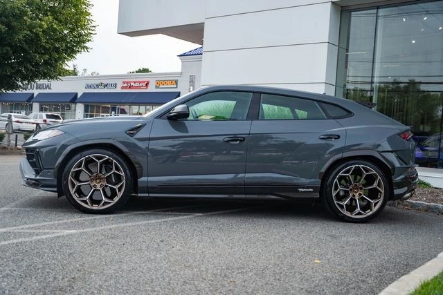 2024 Lamborghini Urus Performante - Image 8 of 31