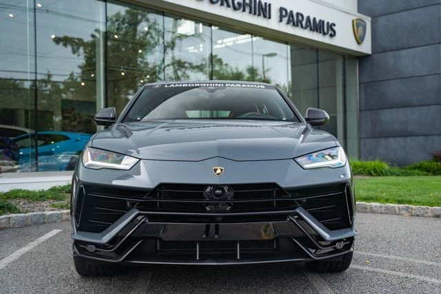 2024 Lamborghini Urus Performante - Image 2 of 31