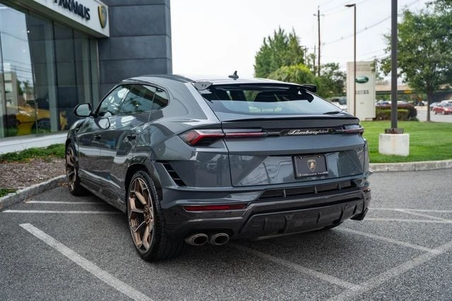 2024 Lamborghini Urus Performante - Image 16 of 31