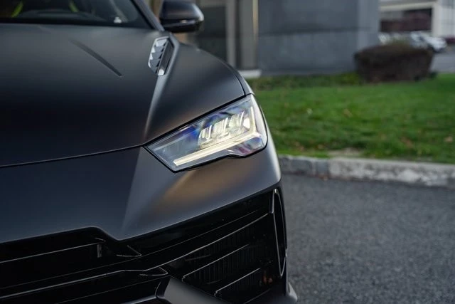 2024 Lamborghini Urus Performante - Image 5 of 12