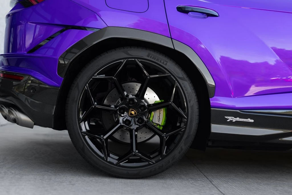 2024 Lamborghini Urus Performante - Image 9 of 31
