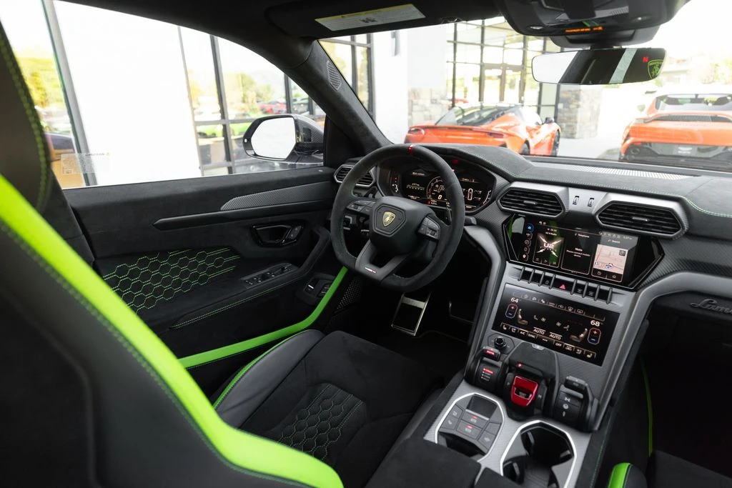 2024 Lamborghini Urus Performante - Image 17 of 31