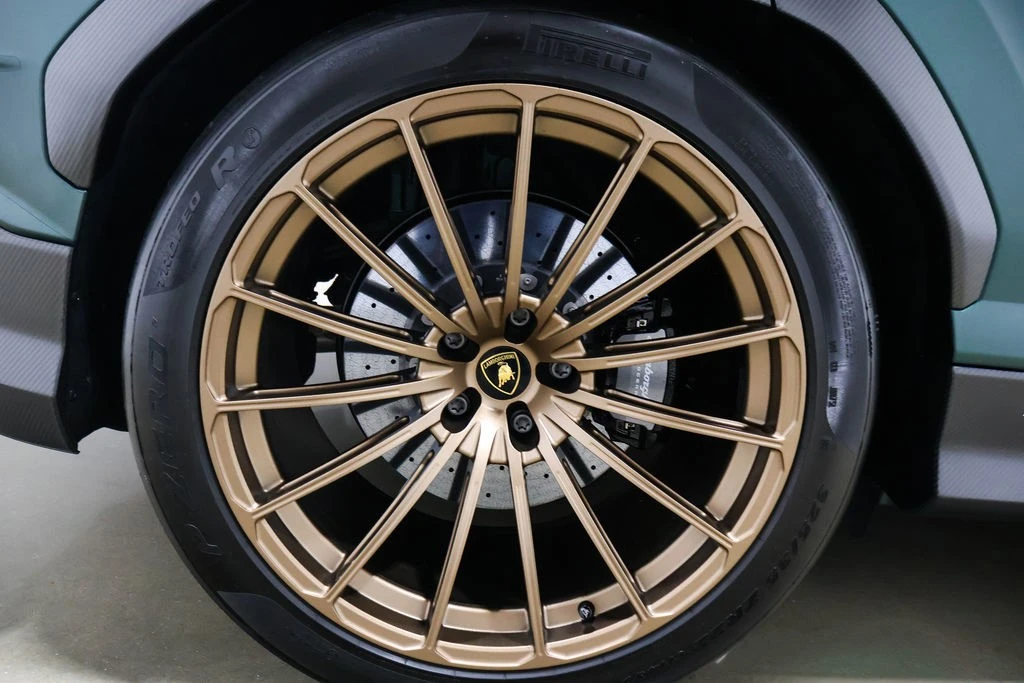 2024 Lamborghini Urus Performante - Image 16 of 21