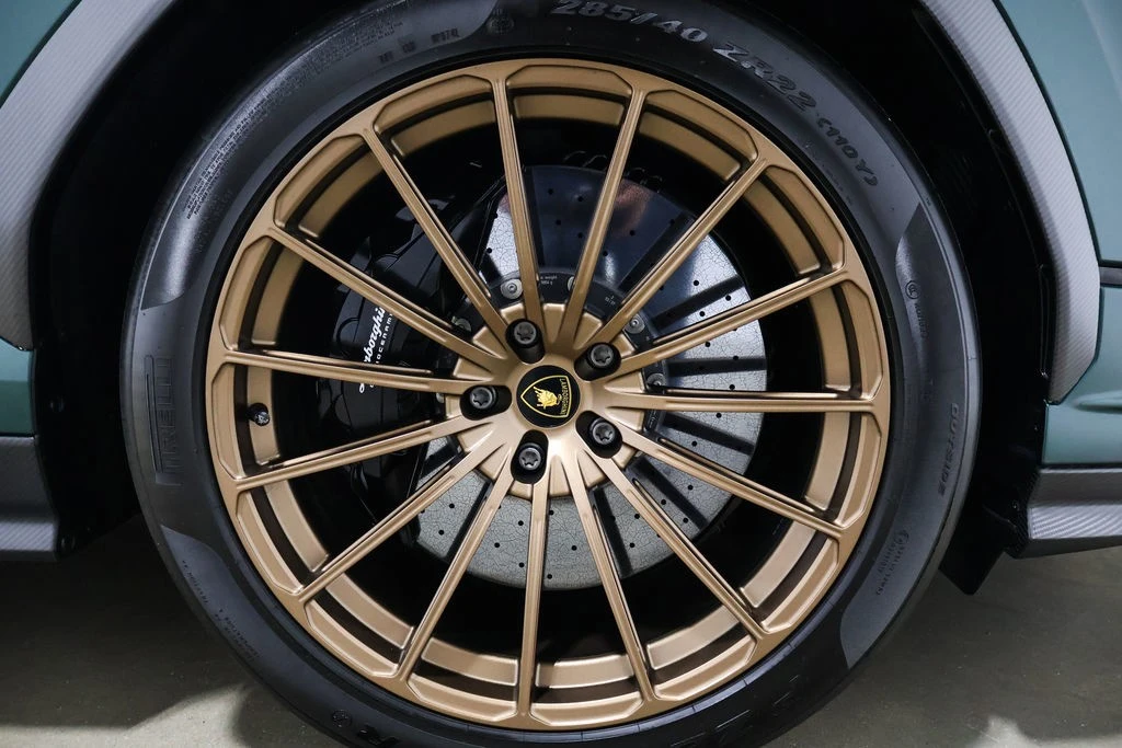 2024 Lamborghini Urus Performante - Image 24 of 24