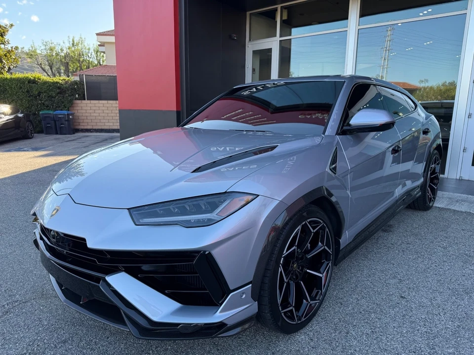 2024 Lamborghini Urus Performante - Image 18 of 21