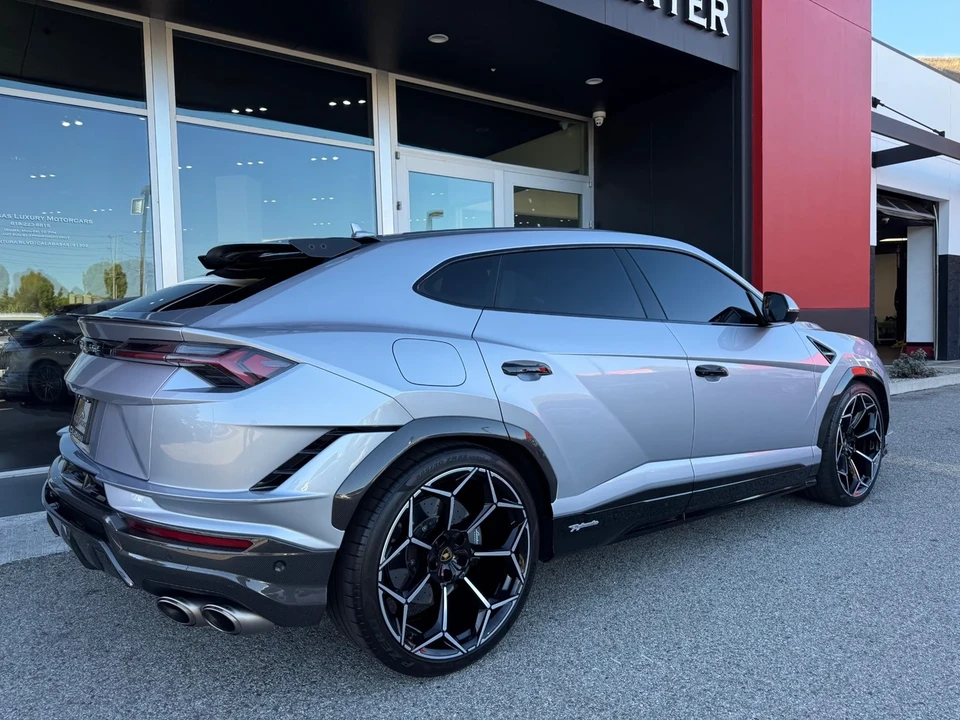 2024 Lamborghini Urus Performante - Image 4 of 21