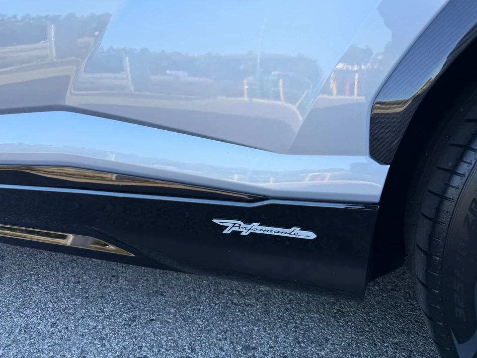 2024 Lamborghini Urus Performante - Image 12 of 21