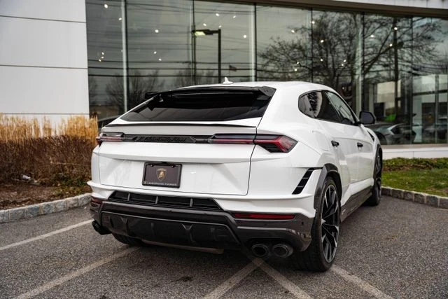 2024 Lamborghini Urus Performante - Image 13 of 31
