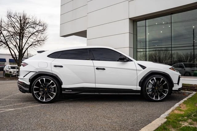 2024 Lamborghini Urus Performante - Image 14 of 31