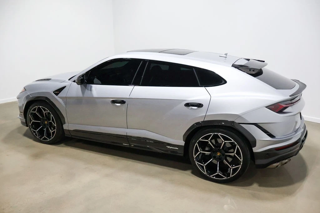 2024 Lamborghini Urus Performante - Image 16 of 21