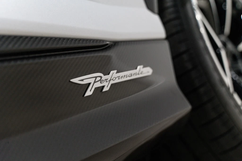2024 Lamborghini Urus Performante - Image 2 of 21