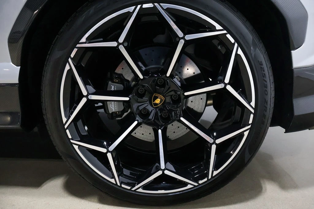 2024 Lamborghini Urus Performante - Image 20 of 21