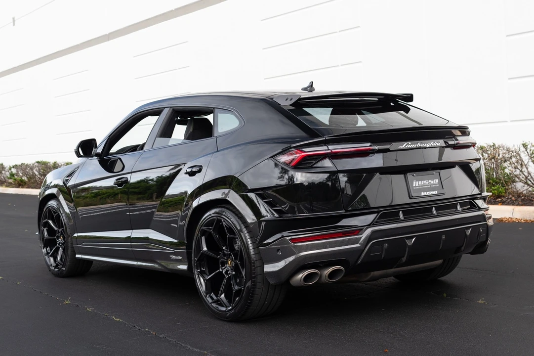 2024 Lamborghini Urus Performante - Image 31 of 31