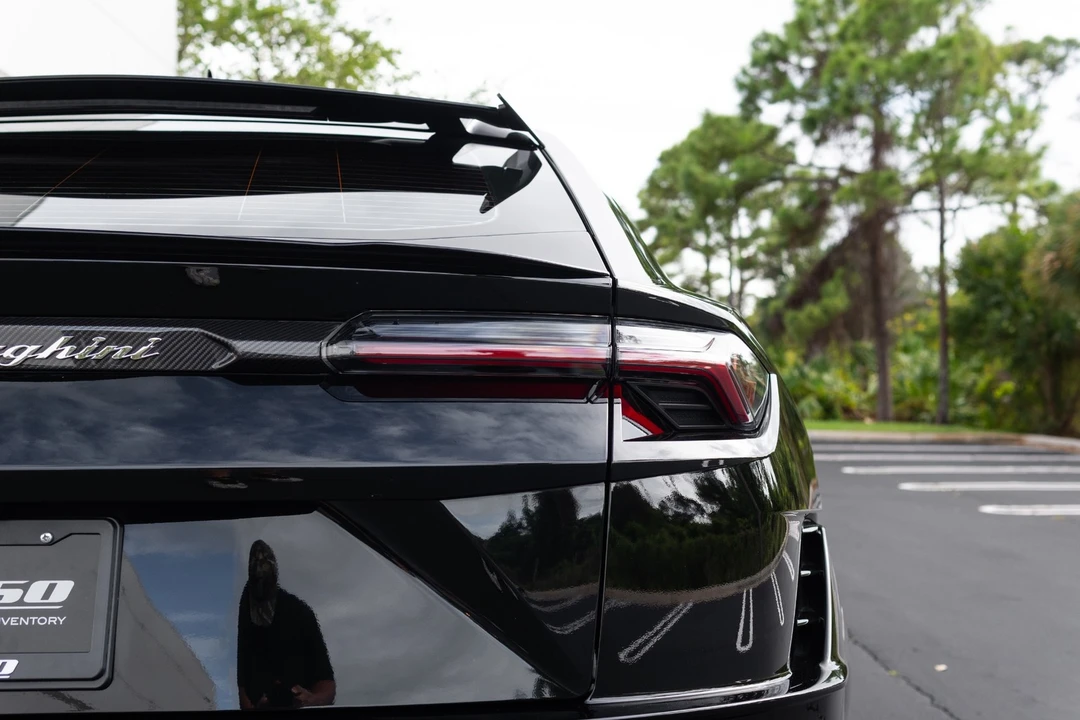 2024 Lamborghini Urus Performante - Image 21 of 31