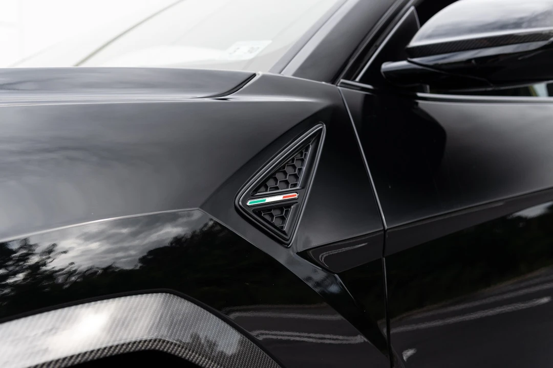 2024 Lamborghini Urus Performante - Image 27 of 31