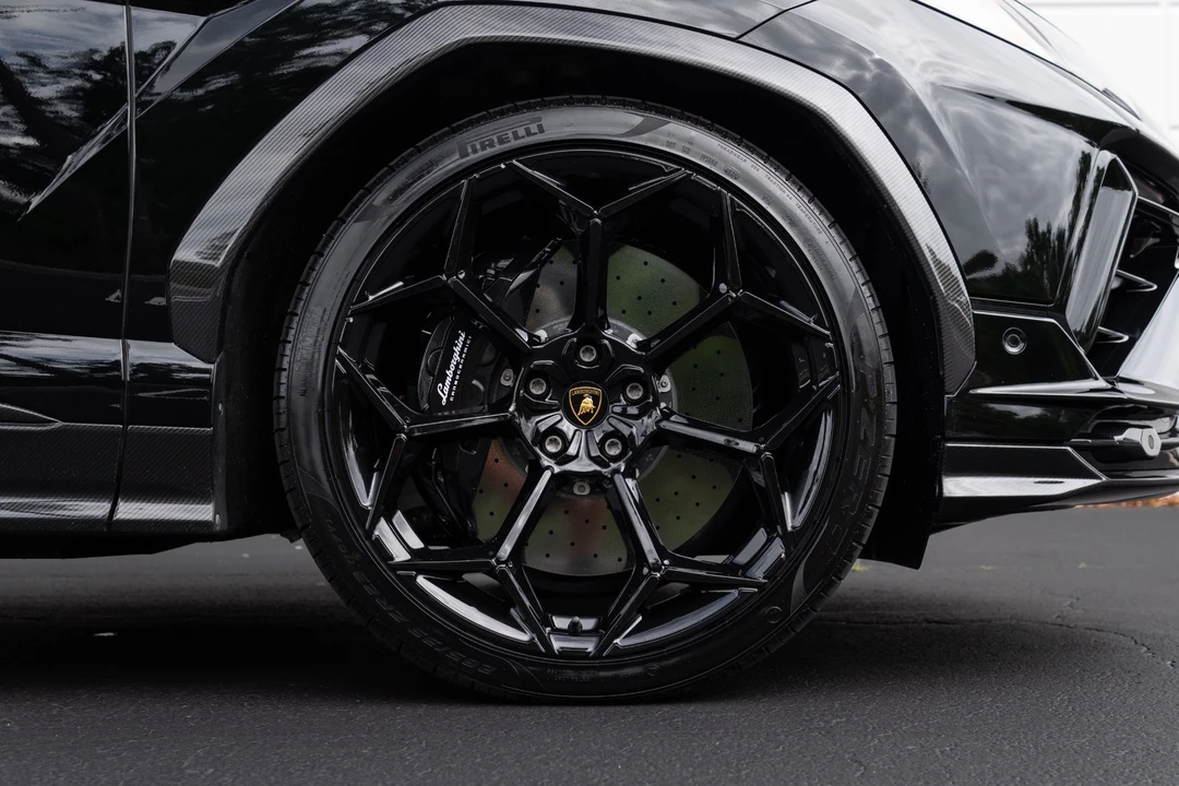 2024 Lamborghini Urus Performante - Image 9 of 21