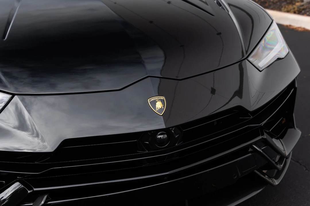 2024 Lamborghini Urus Performante - Image 15 of 31