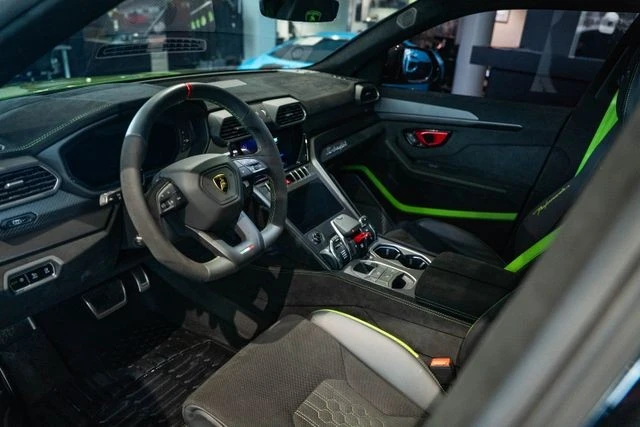 2024 Lamborghini Urus Performante - Image 21 of 31