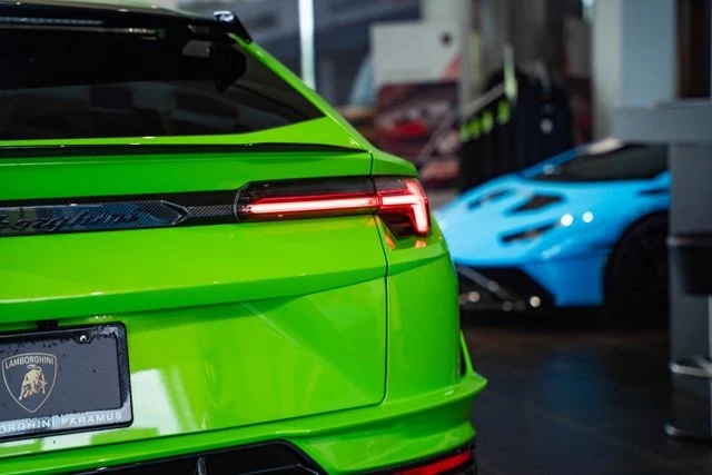 2024 Lamborghini Urus Performante - Image 14 of 31