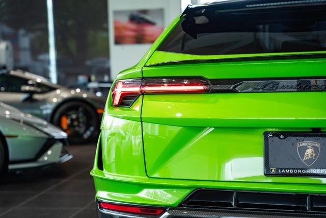 2024 Lamborghini Urus Performante - Image 13 of 31