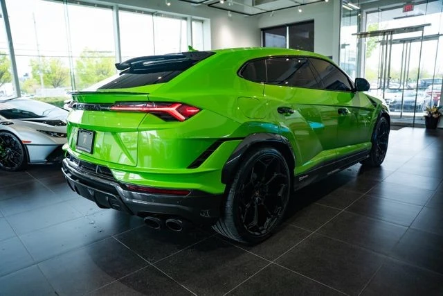 2024 Lamborghini Urus Performante - Image 11 of 31