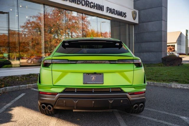 2024 Lamborghini Urus Performante - Image 16 of 31