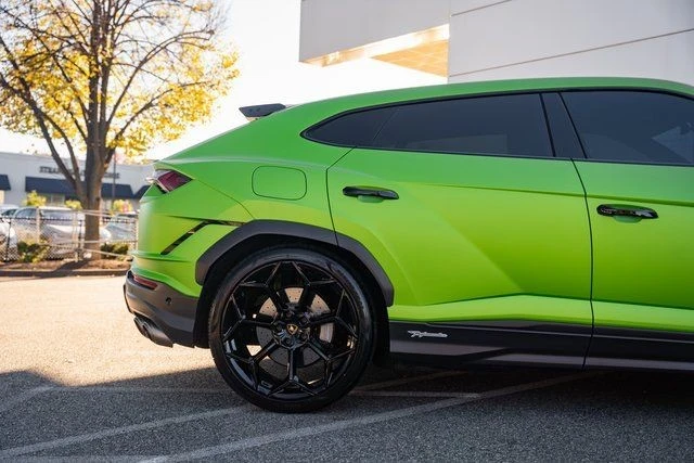 2024 Lamborghini Urus Performante - Image 21 of 31