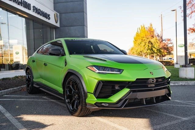 2024 Lamborghini Urus Performante - Image 2 of 31