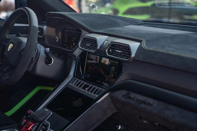 2024 Lamborghini Urus Performante - Image 31 of 31