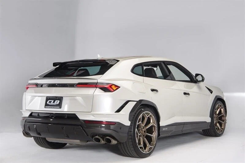 2024 Lamborghini Urus Performante - Image 12 of 21