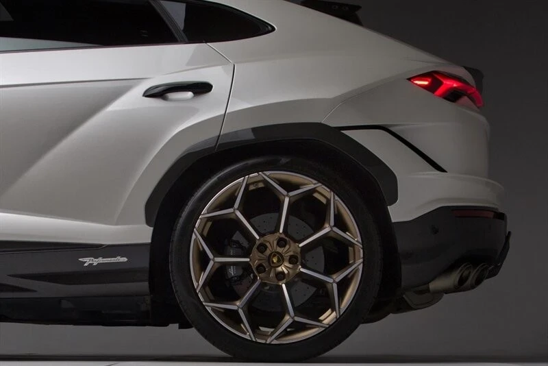 2024 Lamborghini Urus Performante - Image 7 of 21