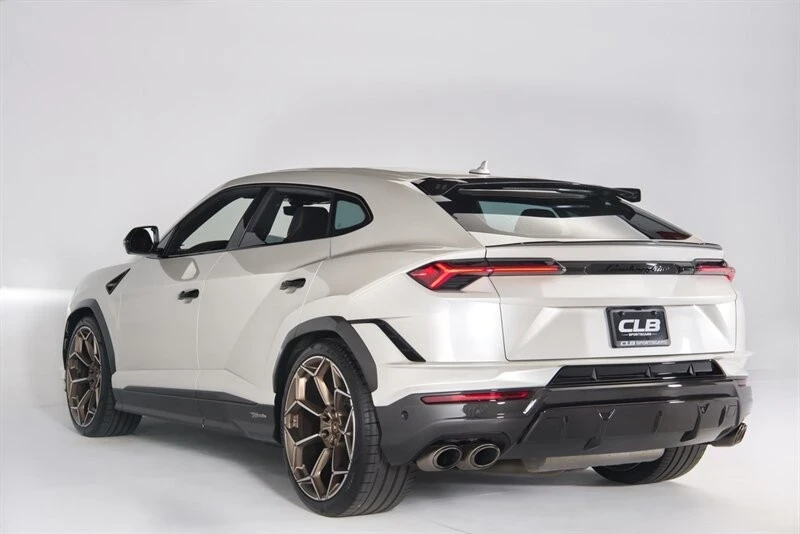 2024 Lamborghini Urus Performante - Image 10 of 21
