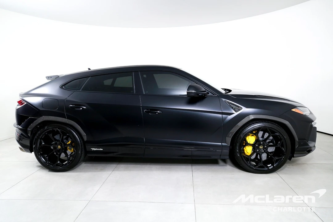 2024 Lamborghini Urus Performante - Image 9 of 31