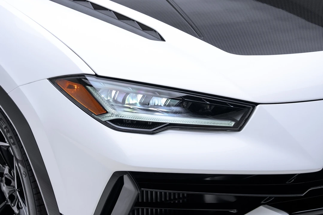 2024 Lamborghini Urus Performante - Image 11 of 31