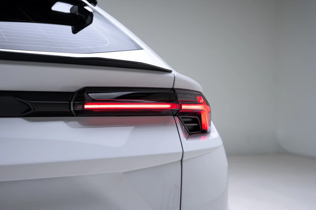 2024 Lamborghini Urus Performante - Image 30 of 31