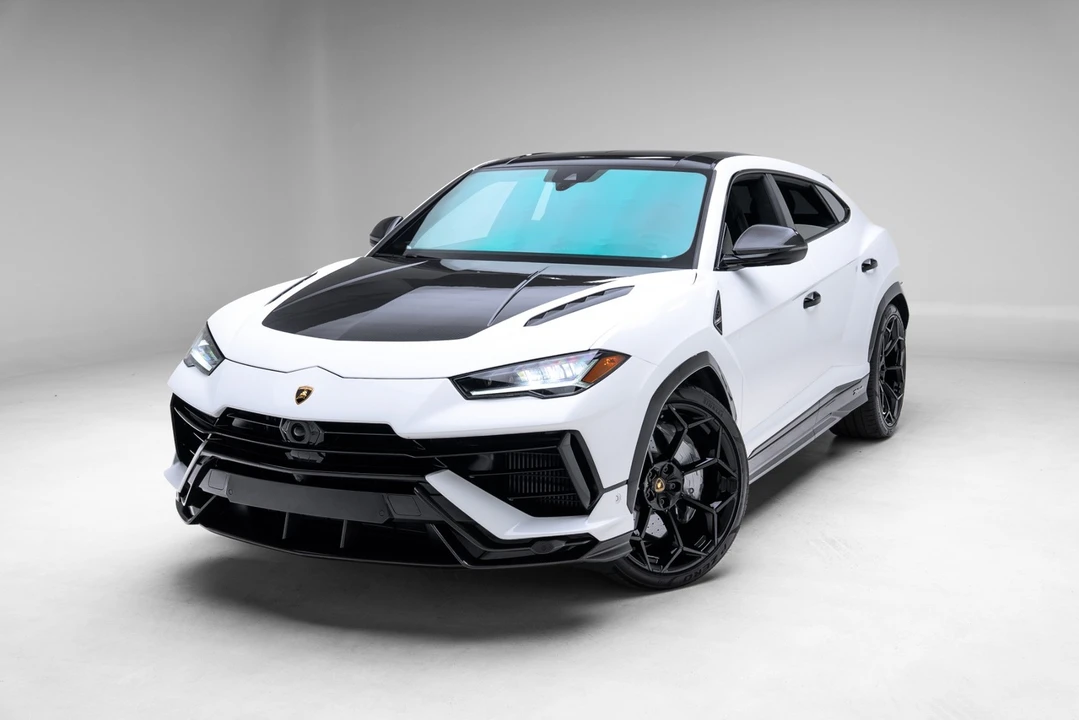2024 Lamborghini Urus Performante - Image 17 of 31