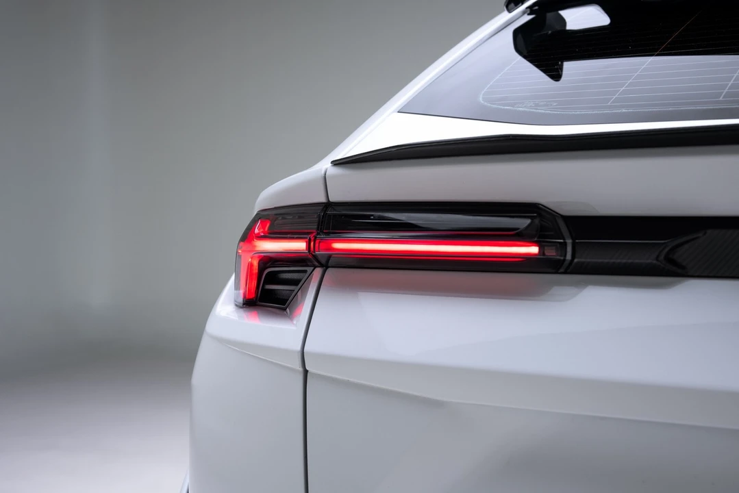 2024 Lamborghini Urus Performante - Image 29 of 31