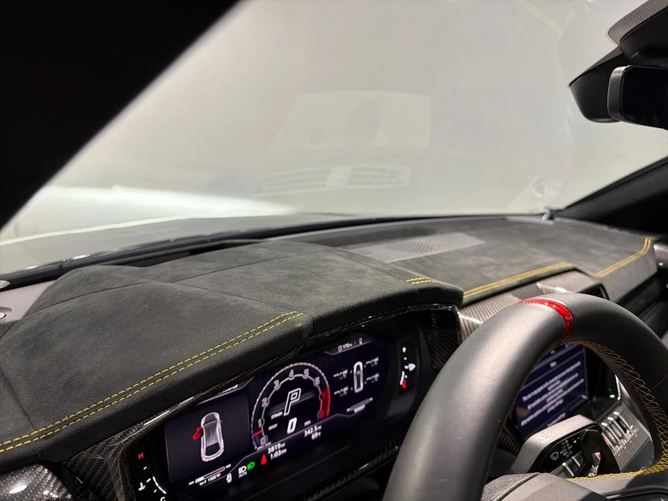 2024 Lamborghini Urus Performante - Image 27 of 31