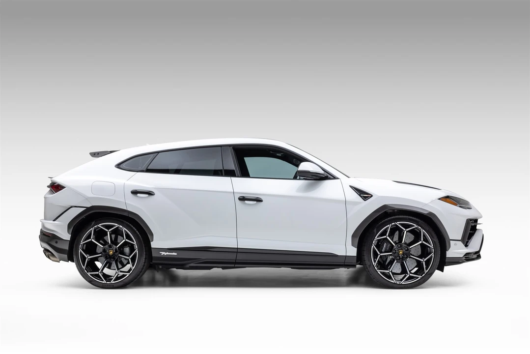 2024 Lamborghini Urus Performante - Image 8 of 31