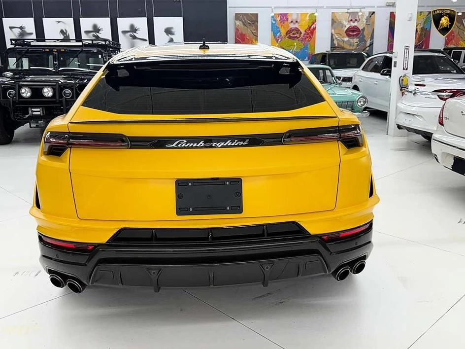 2024 Lamborghini Urus Performante - Image 22 of 31
