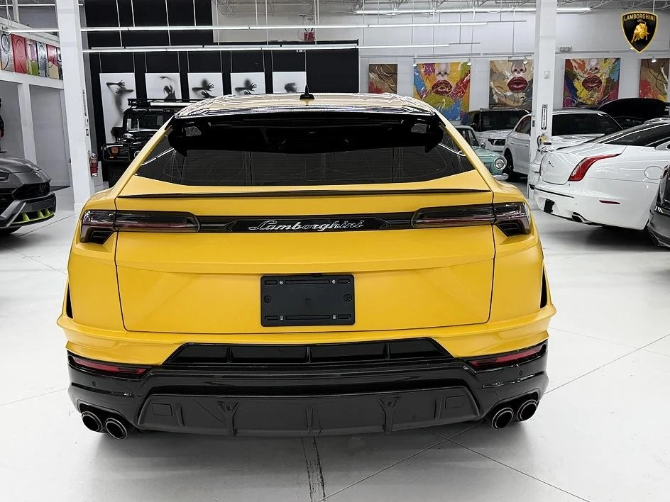 2024 Lamborghini Urus Performante - Image 28 of 31